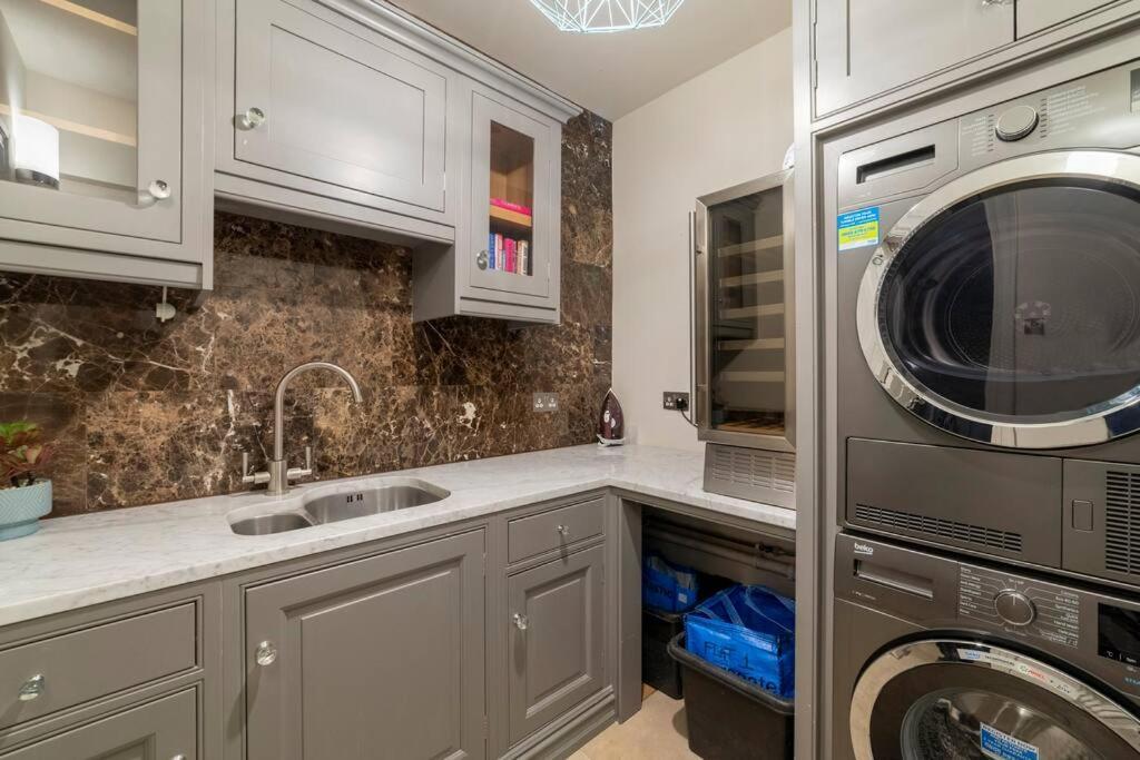 Westcourt By Rmg Apartments Harrogate Bagian luar foto